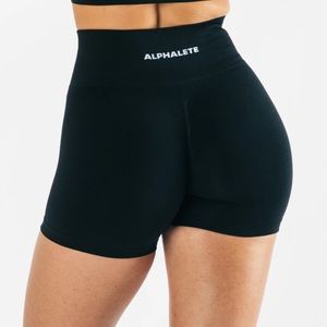 Black Alphalete amplify shorts